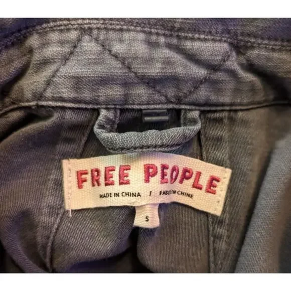 Free People Size Small Blue Gray Not Your Brother's Jacket 100% Cotton B6 - Picture 2 of 4